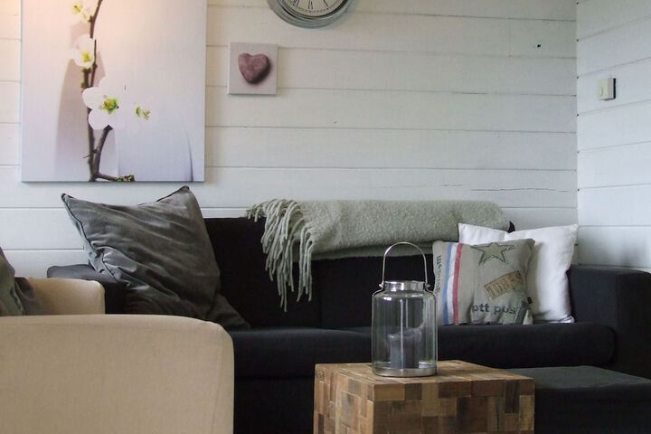 Room 4 of 28