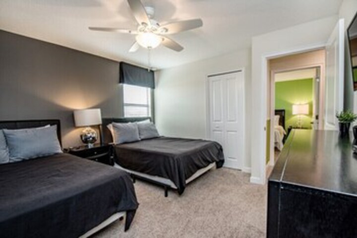 Room 43 of 50