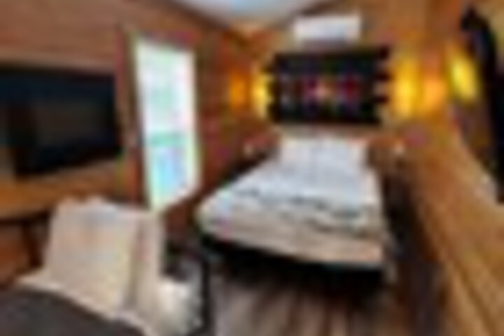 Room 56 of 390
