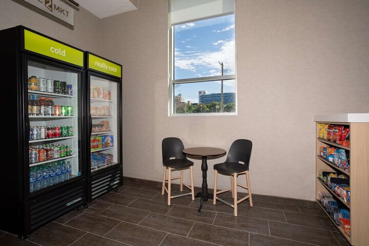 Snack bar