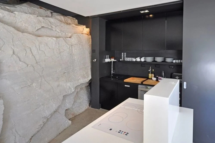 Room 3 of 13