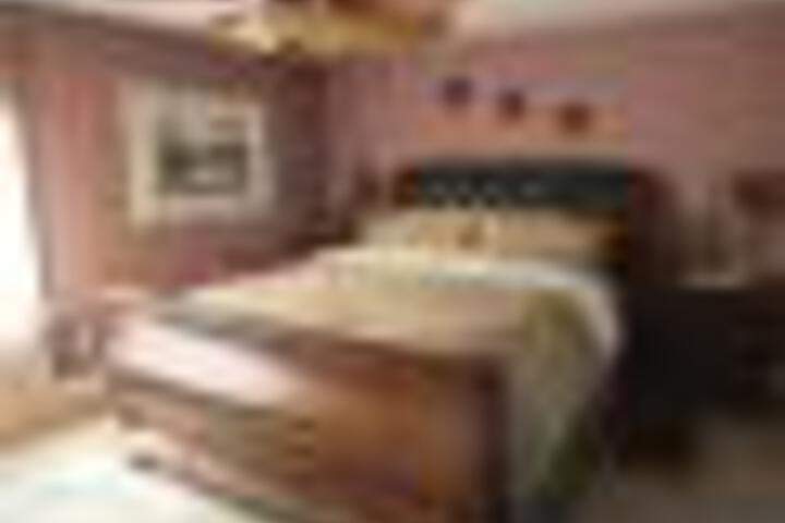 Room 10 of 14