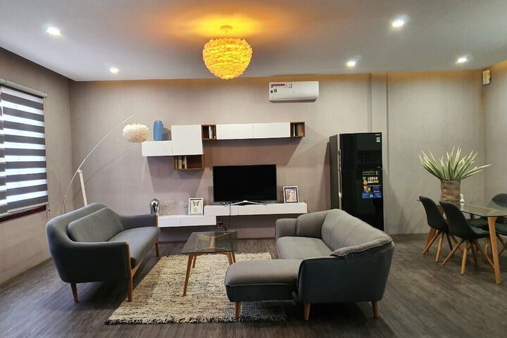 Room 16 of 37