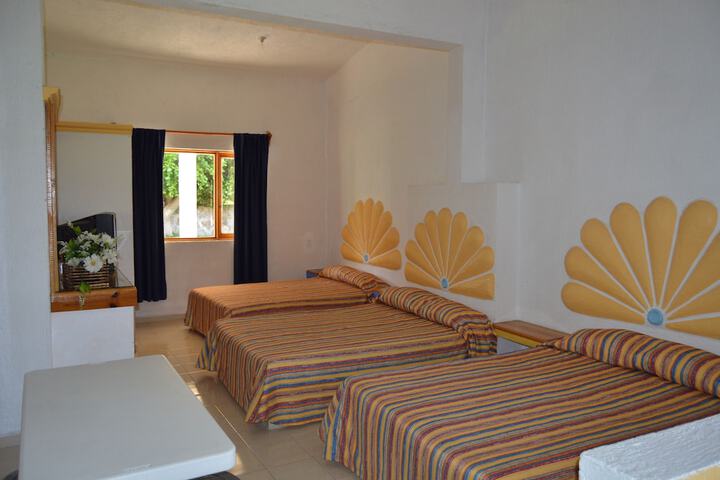 Room 11 of 43