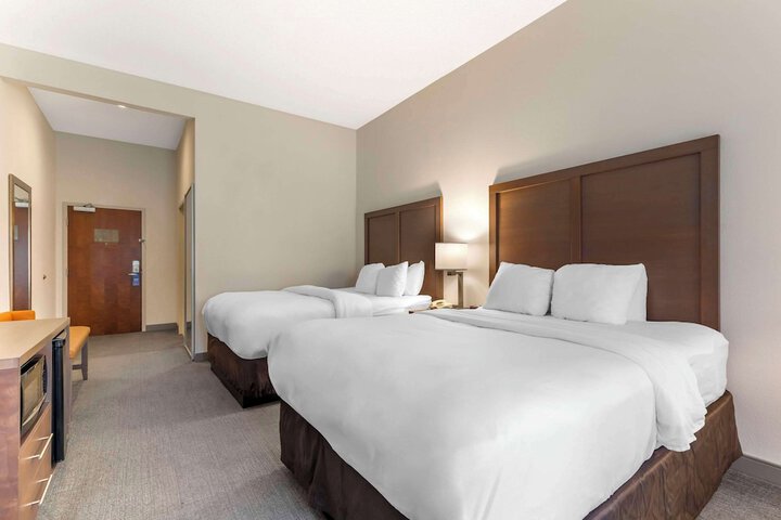 Room 6 of 36