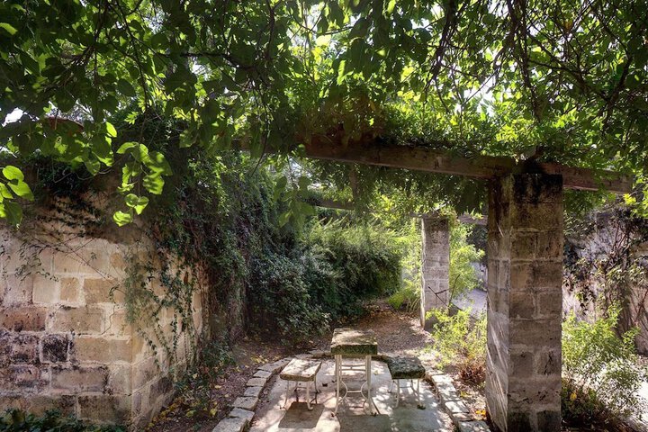 Property Grounds 50 of 58