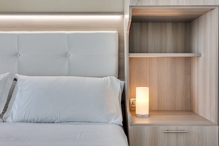 Room 4 of 16