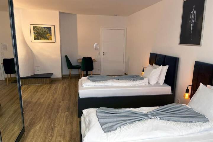 Room 2 of 23
