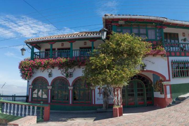Exterior of Hotel Portón De Ocetá