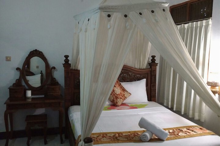 Room 5 of 43