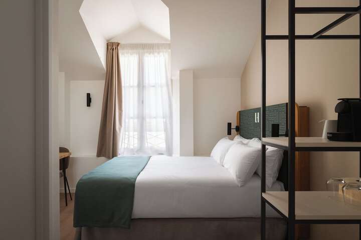 Room 5 of 53