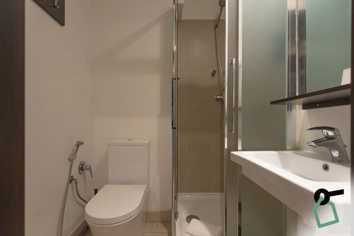 Room 16 of 20