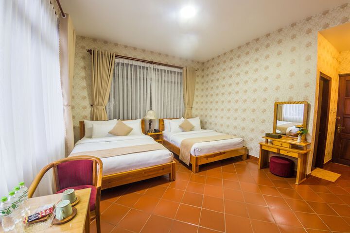 Room 20 of 210