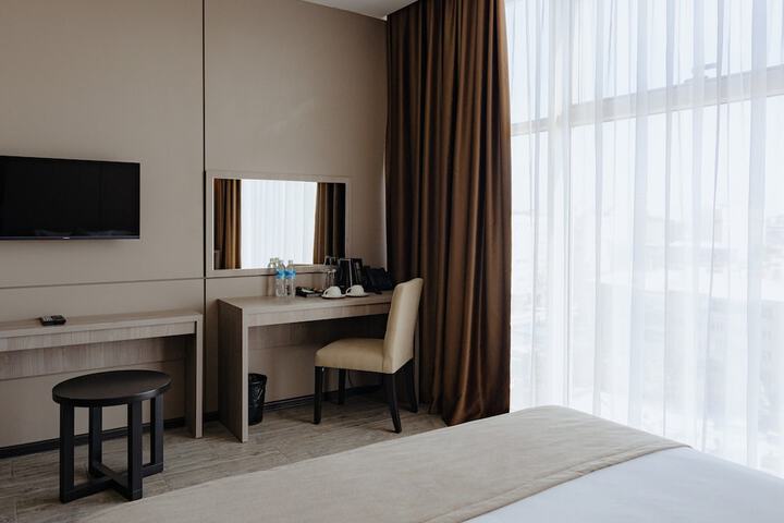 Room 38 of 80