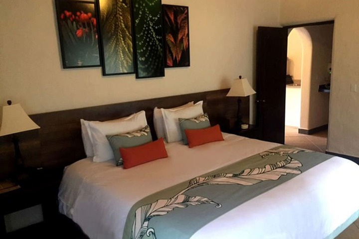 Room 15 of 49