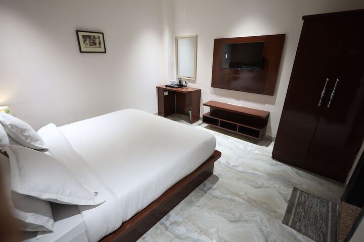 Room 19 of 43