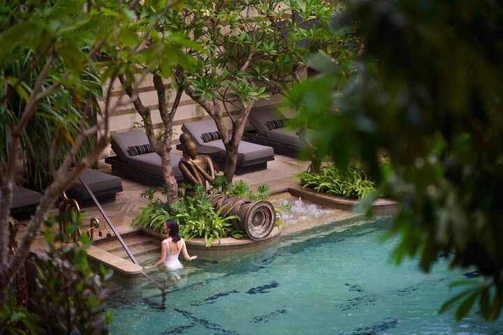 Pool 26 of 75
