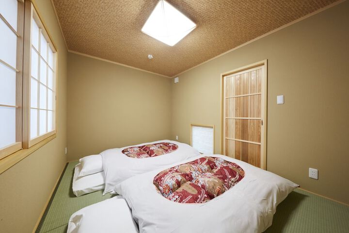 Room 6 of 54