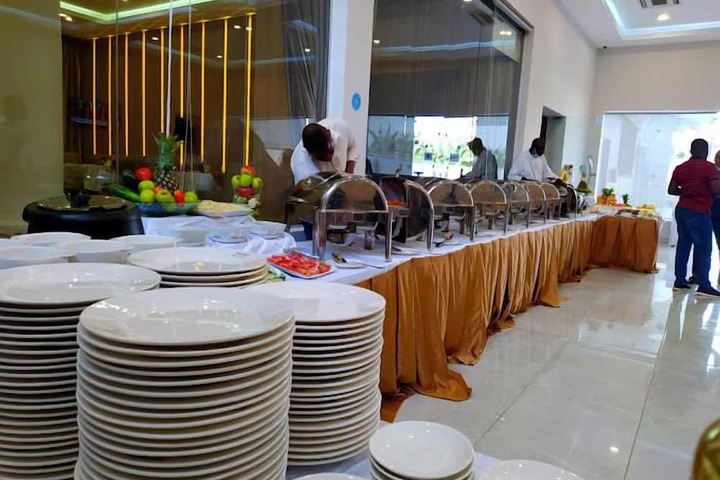 Breakfast/Coffee Service 45 of 80