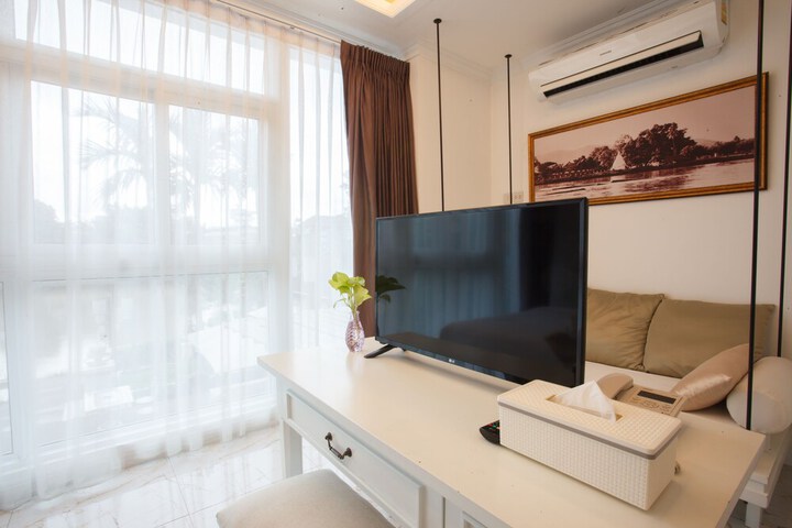 Room 21 of 35