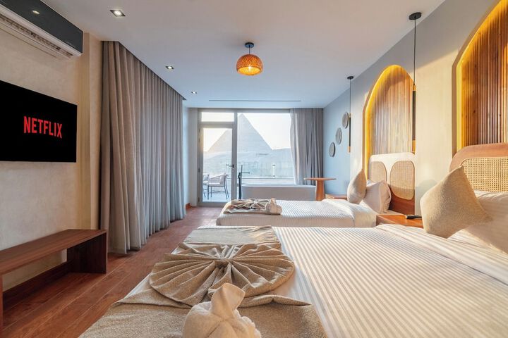 Room 52 of 75