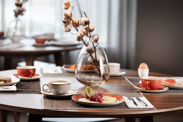 Breakfast/Coffee Service 22 of 36