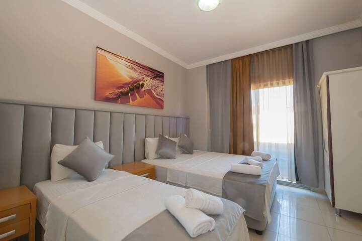 Room 19 of 28