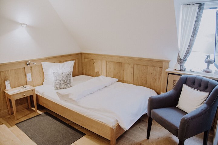 Room 29 of 103