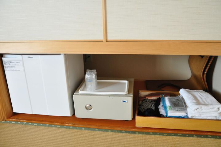 Room 5 of 51