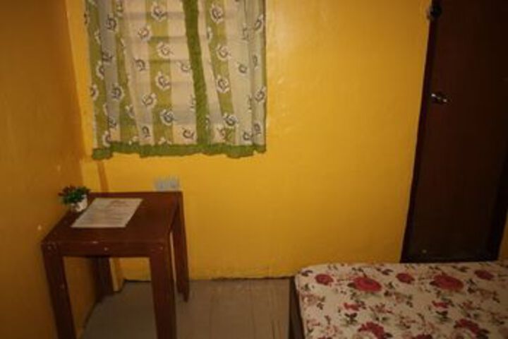 Room 26 of 48