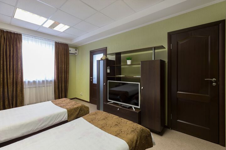 Room 26 of 90
