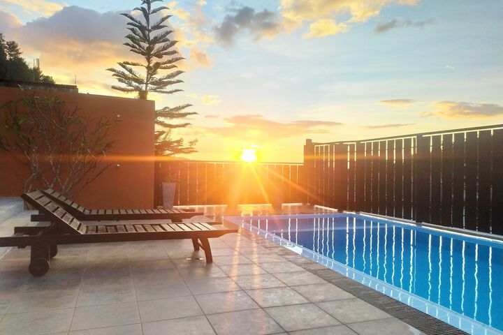 Sundeck 37 of 39