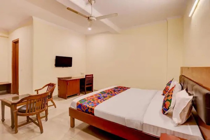 Room 14 of 31