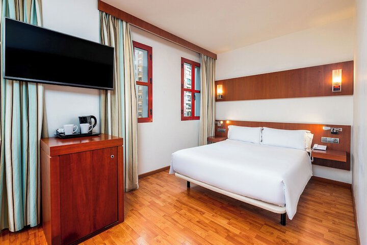 Room 9 of 59