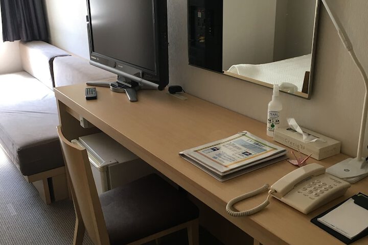 Room 18 of 32