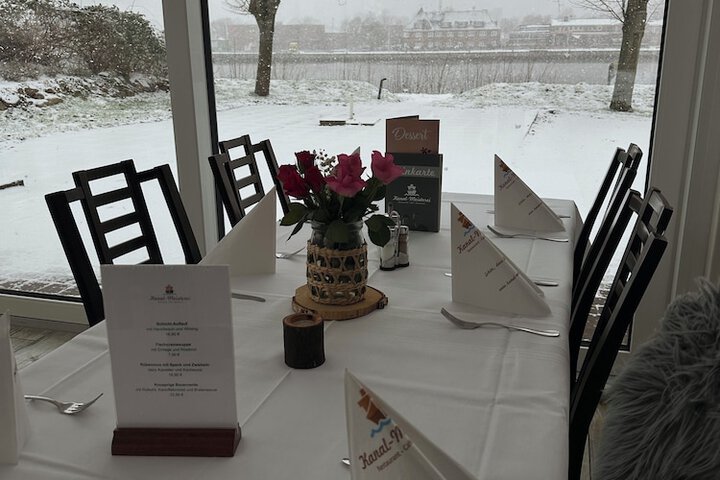 Dining 62 of 114