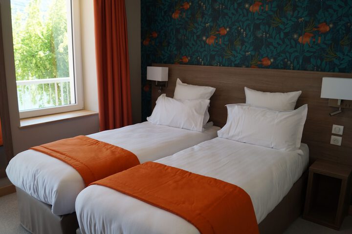 Room 5 of 58