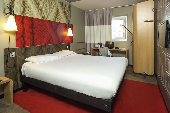 Room 14 of 84