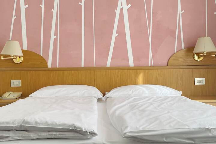 Room 21 of 115