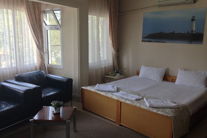 Room 4 of 35