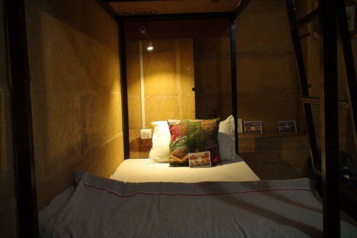 Room 18 of 41