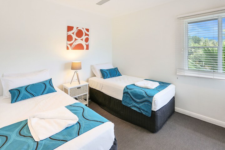 Room 30 of 90