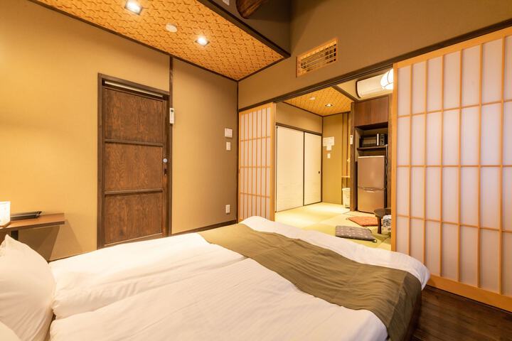 Room 7 of 31