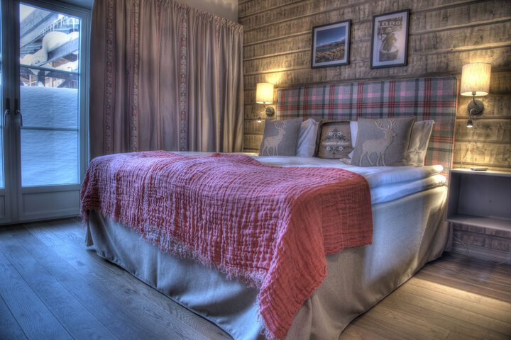 Room 17 of 105