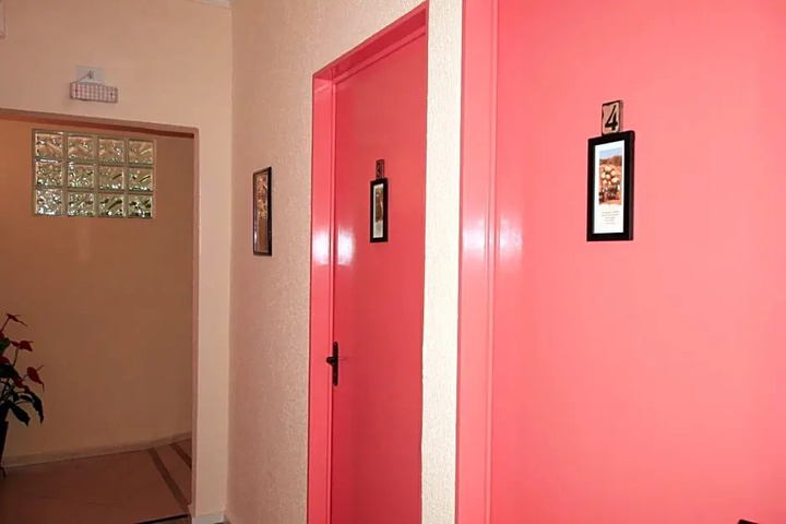 Room 2 of 4