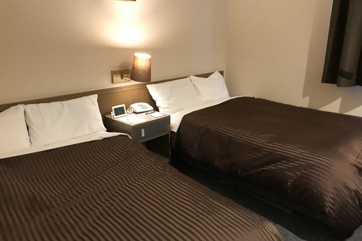 Room 8 of 45