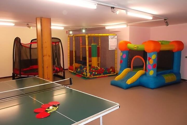 Children's play area - indoor