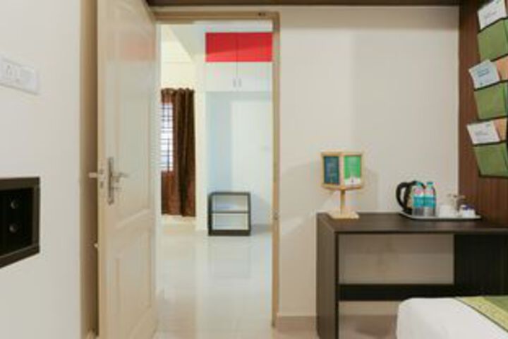 Room 32 of 62