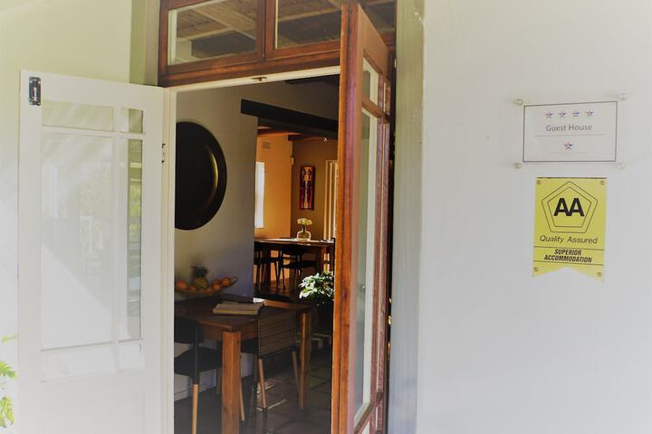 Hotel 2 of 152