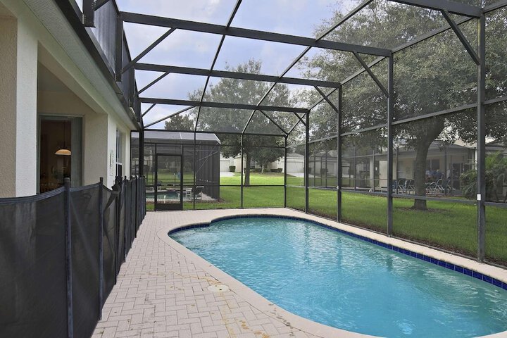 Pool 26 of 50